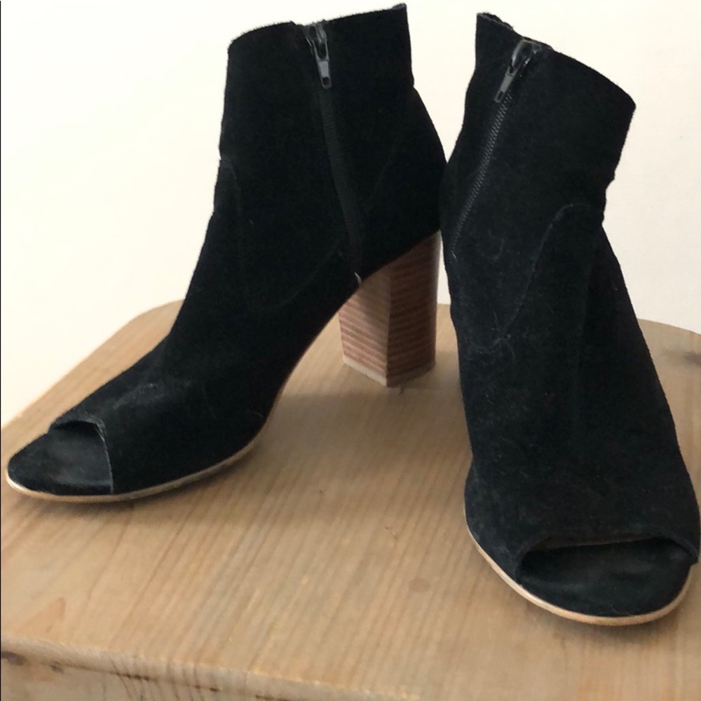 STEVE MADDEN Suede Peeptoe Heeled Booties